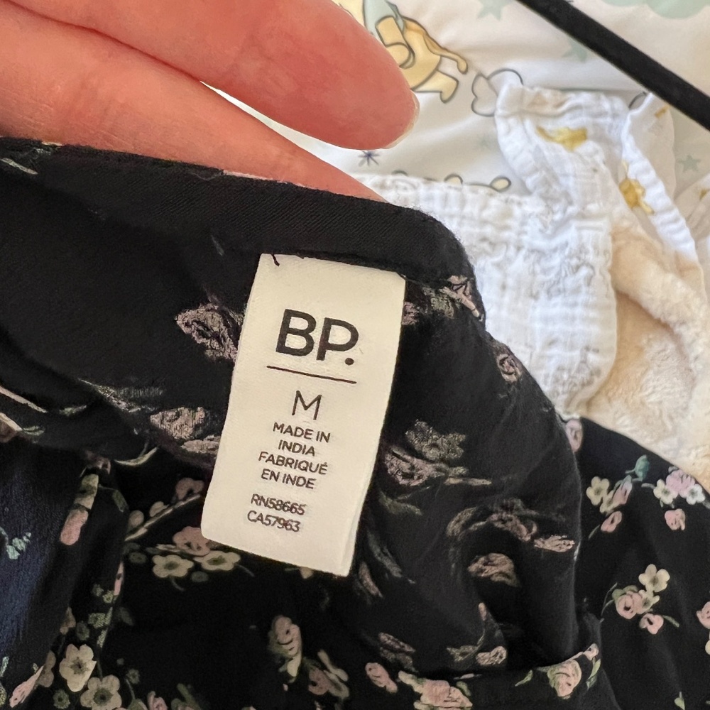 BP Printed Babydoll Minidress In Black Kasey Ditsy Size Medium - Picture 3 of 3